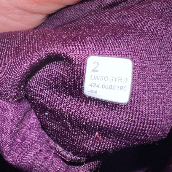 Lululemon NWOT Dance Studio Chilled Grape Size 2 - Picture 3 of 3